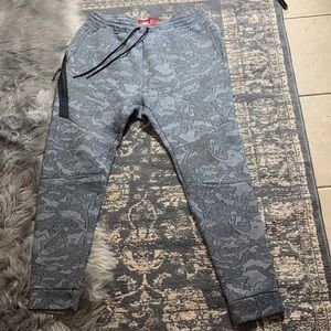 Nike camo Tech sweat pants
